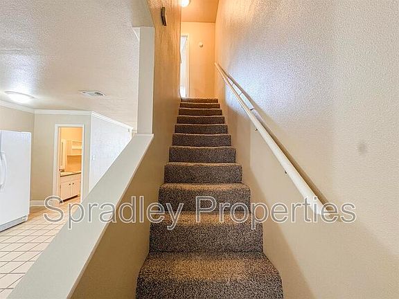 5th image of 1023 N Wall St