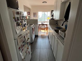 735 Royal Ave #301, New Westminster, BC V3M 1J6
