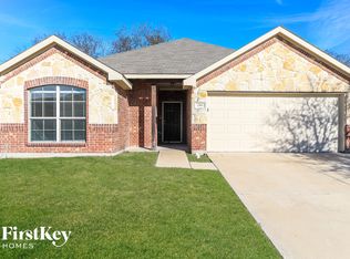 246 Commonwealth Cir, Waxahachie, TX 75165