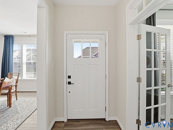 3rd image of 6618 Southwalk Hts