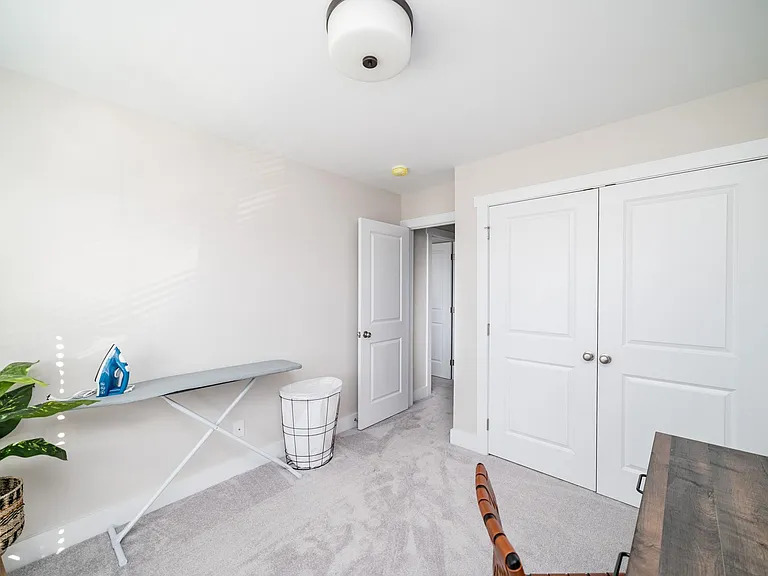 76 Sunburst Villa Dr — Photo 23
