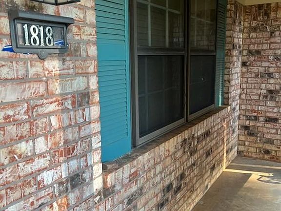 3rd image of 1818 Phillips Springs Rd