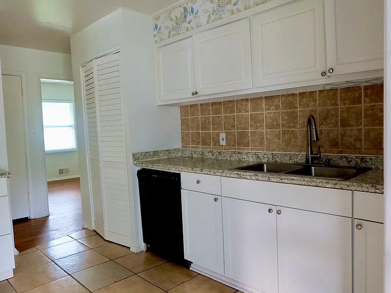 1927 Fellowship Rd — Photo 5