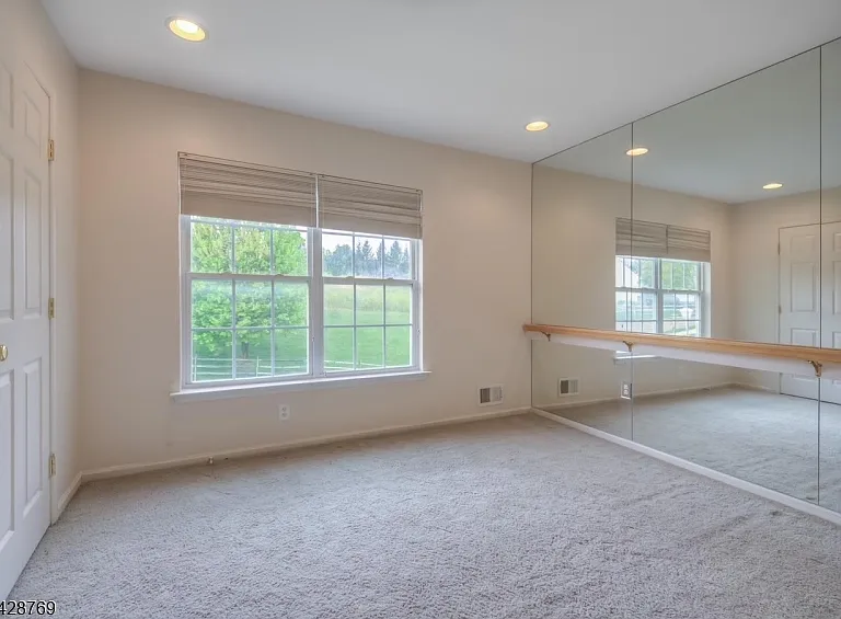 60 Brock Ln — Photo 22
