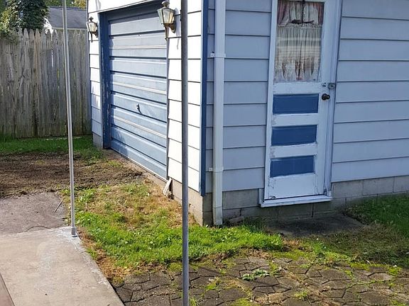 4th image of 1741 Denison Dr NW