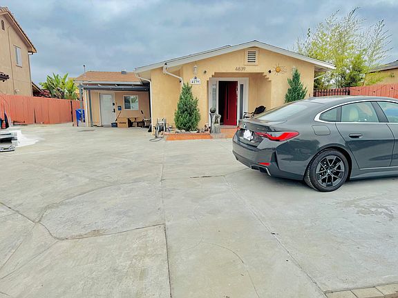 3rd image of 4839 Lantana Dr