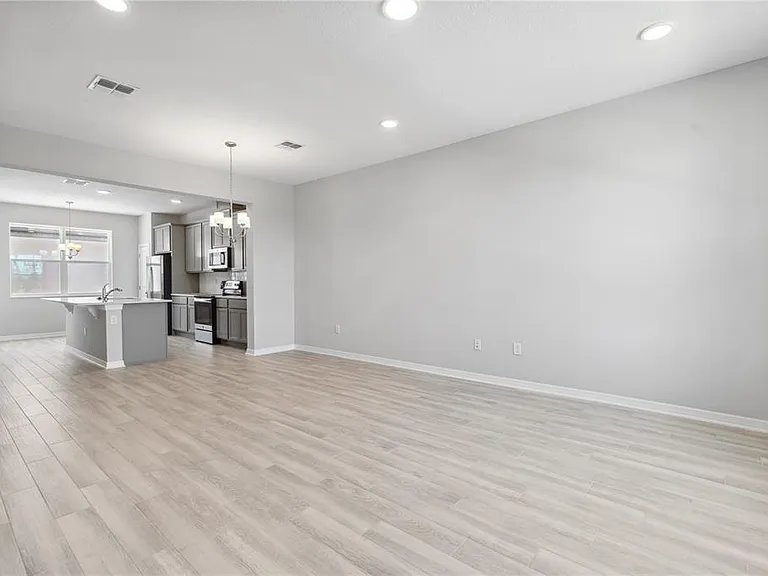 15811 Tollington Aly — Photo 3