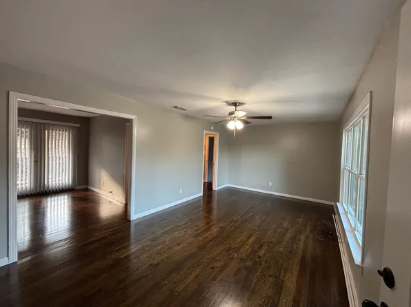 304 Lone Oak St, Henderson, TX 75654