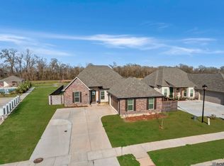 7187 Panama Canal Dr, Gonzales, LA 70737