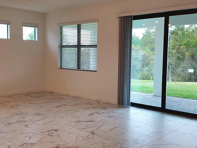 1949 NE Ocean Dunes Dr — Photo 15