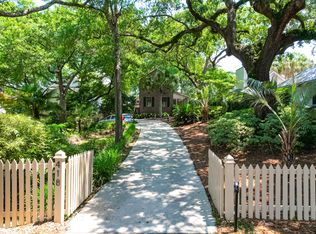 418 Royall Ave, Mount Pleasant, SC 29464