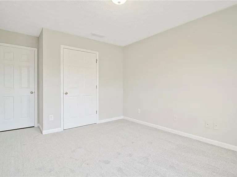 4001 Oak Crossing Dr — Photo 21