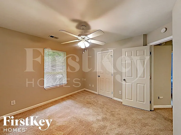 7805 Wilkinson Dr — Photo 9