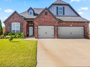 516 W 40th Pl, Sand Springs, OK 74063