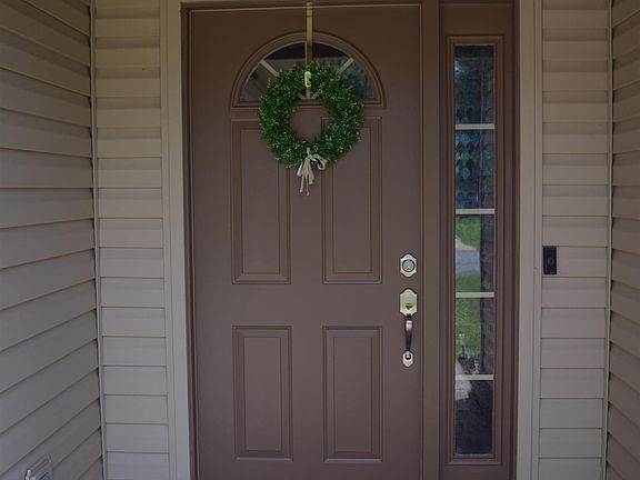 5th image of 40 Willow Lake Dr