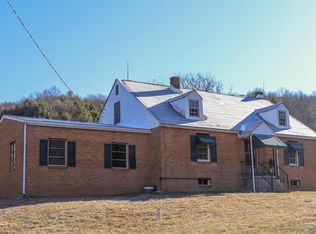 683 Buffalo Mountain Rd SW, Willis, VA 24380