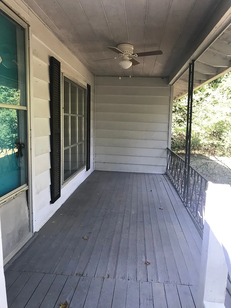 3 Bedroom Home For Rent Near Wilma Rudolph Blvd. — Photo 2
