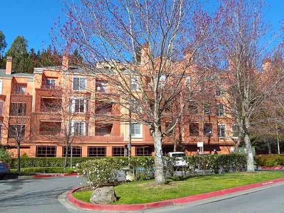 280 Caldecott Ln Building