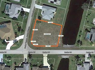 1 Bunker Ter, Rotonda West, FL 33947