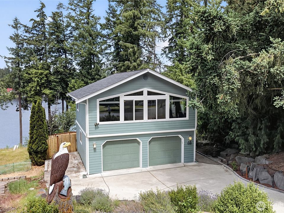 1st image of 21937 Promontory Court SE