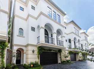 5828 Blossom St, Houston, TX 77007