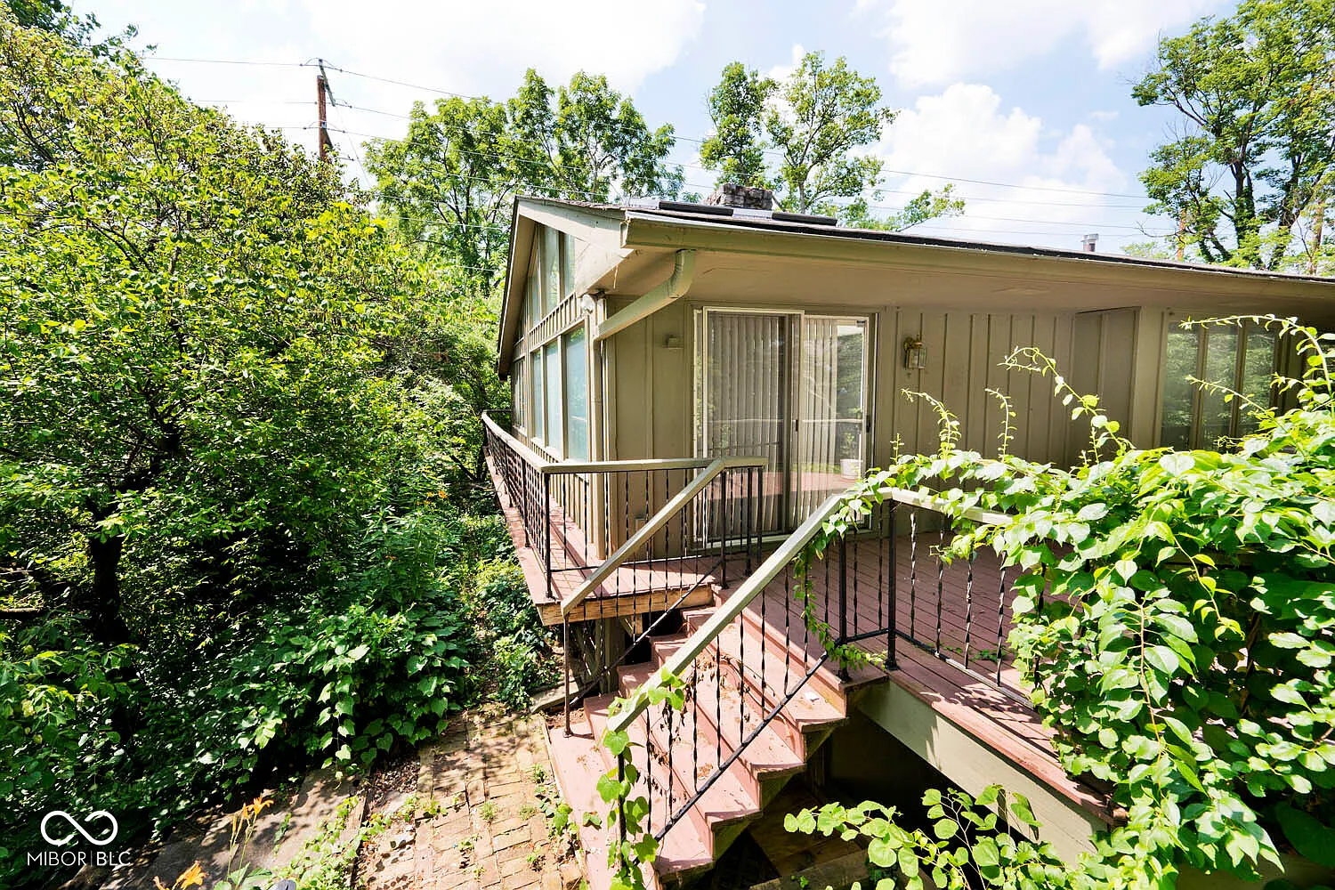 7801 White River Dr photo 1