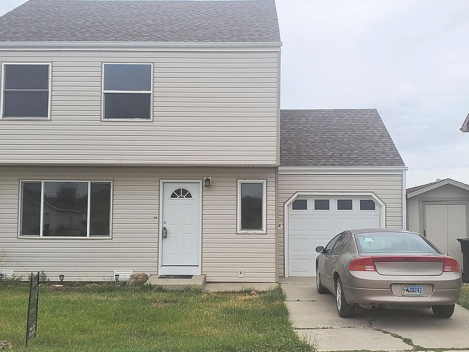 1st image of 303 Charcoal Ct