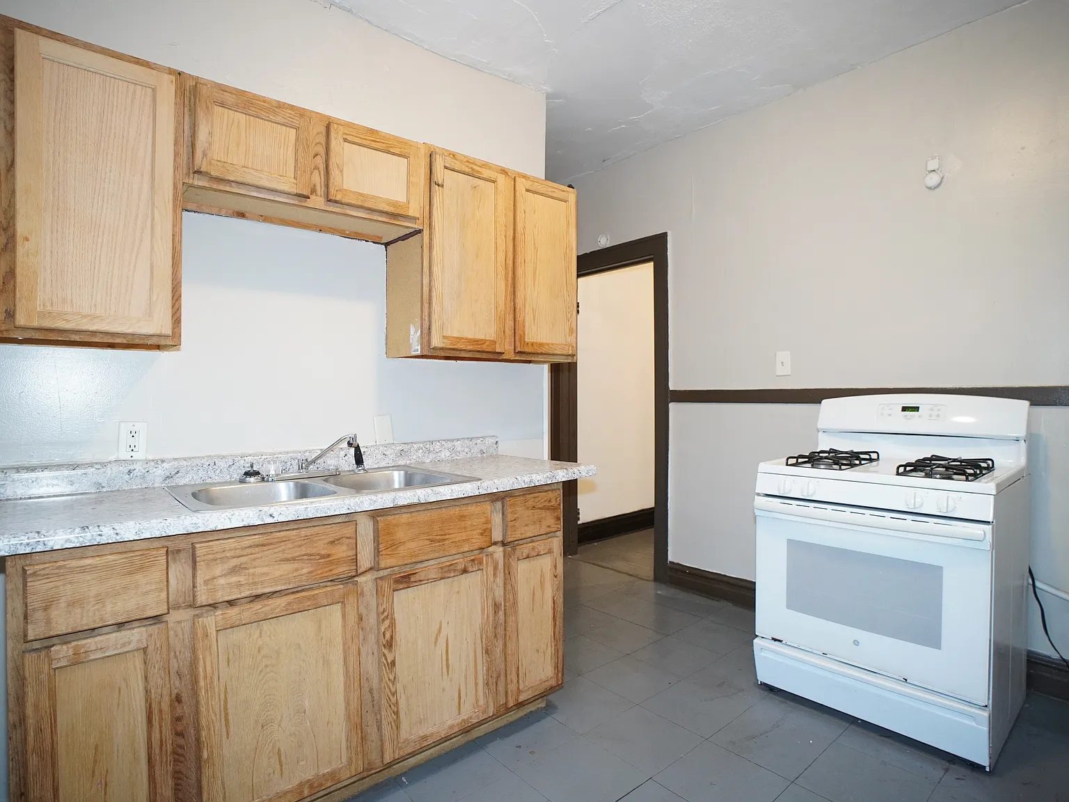 1166 Connecticut Street - 6 — Photo 4