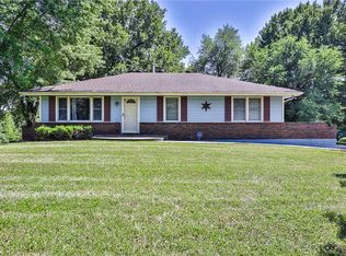 36705 E Truman Rd, Oak Grove, MO 64075