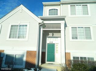 616 S Rosehall Ln, Round Lake, IL 60073