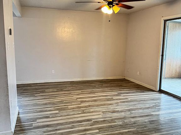 4th image of 423 Helen Way