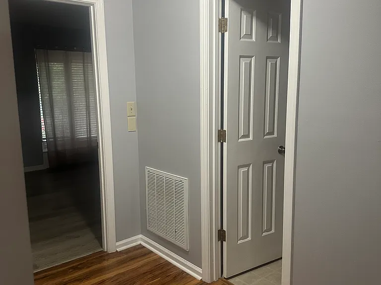 809 Hilltop Cir #HOUSE — Photo 21