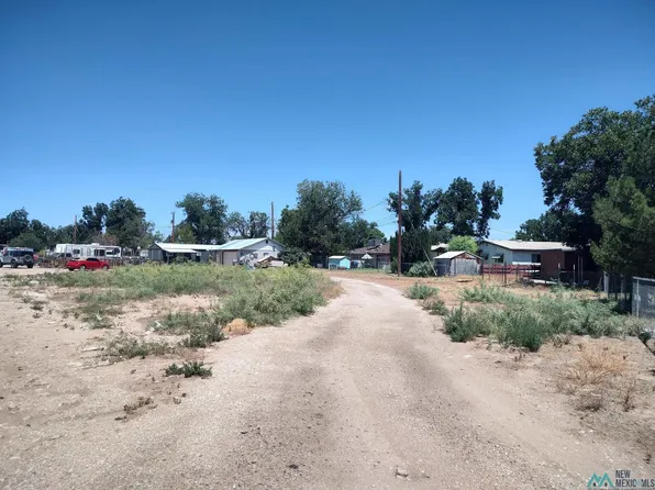 1004 Williams Dr, Carlsbad, NM 88220
