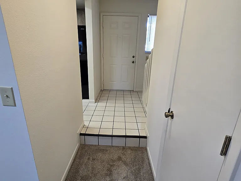 Glenncove Apartment Townhomes — Photo 13