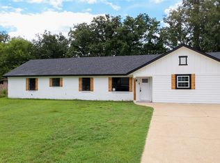 514 Crystal Dr, Longview, TX 75604