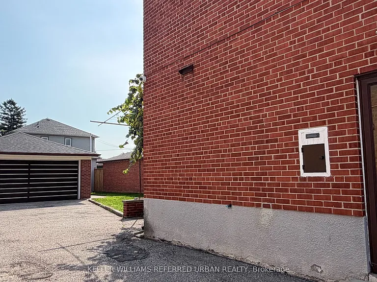 3 Duckworth St — Photo 4