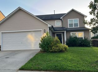 2621 Tummel Ln, Fuquay Varina, NC 27526