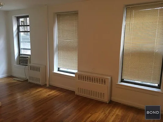 Rented by Bond New York | media 4