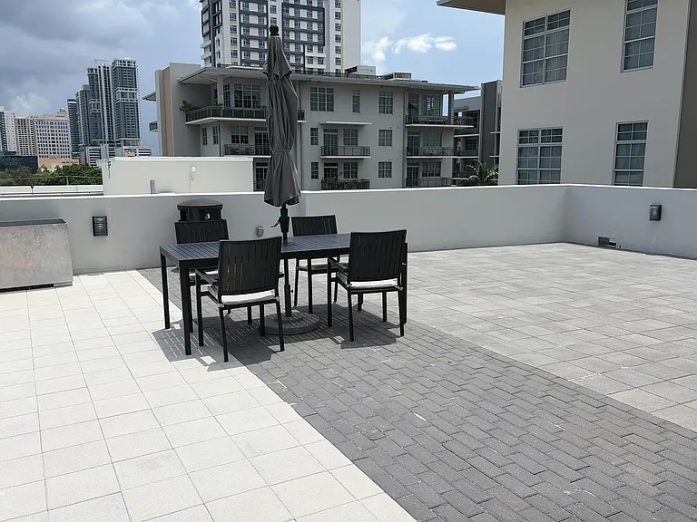 425 N Andrews Ave #206 — Photo 25