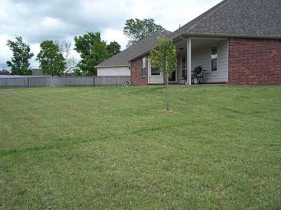 Lot is over 1/4 of an acre with over $12K in sprinkler and landscaping!