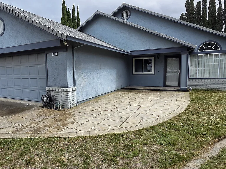 860 Souverain Ct — Photo 3