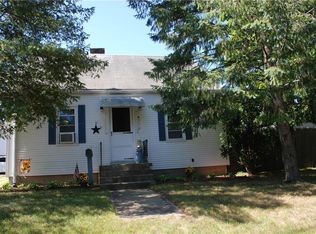 25 Wells St, West Warwick, RI 02893