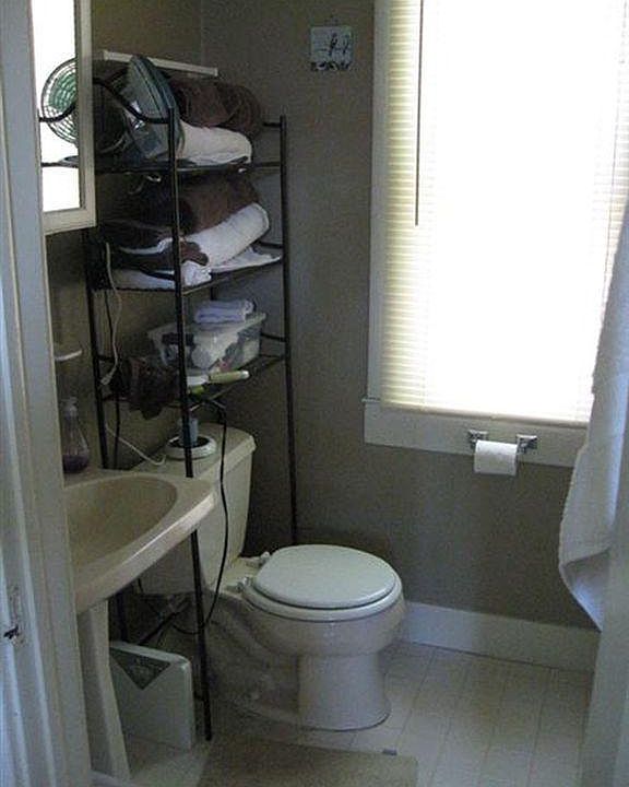1st image of 825 S Main St #1