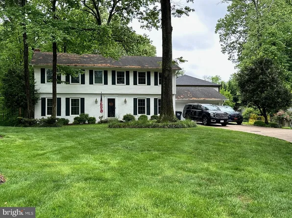 10729 Acorn Knoll Ct, Burke, VA 22015