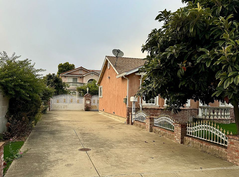 2nd image of 2169 W Avenue 134th
