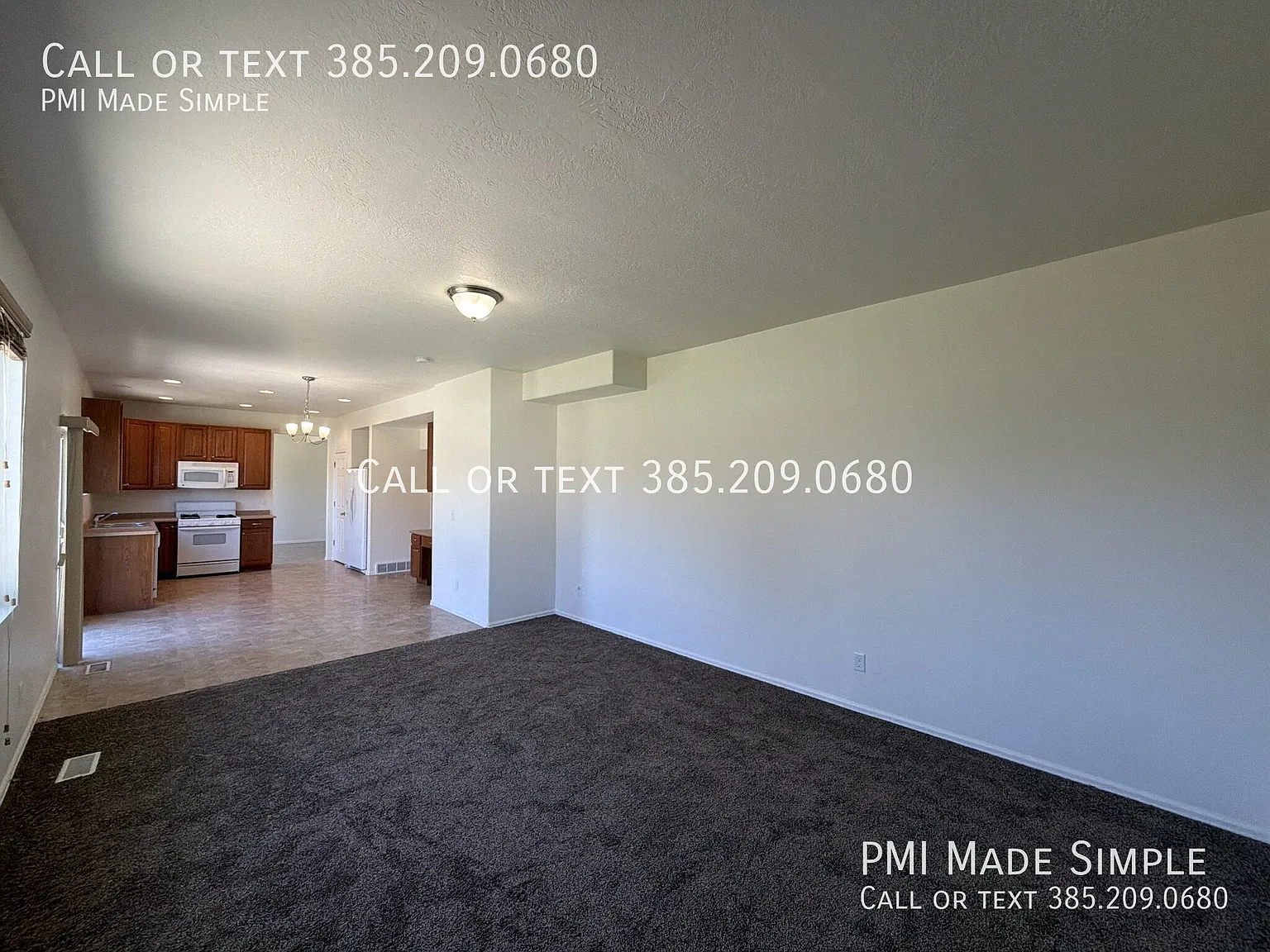Beautiful & Classic 4BR Home in Lehi w/ HUGE yard! — Photo 4