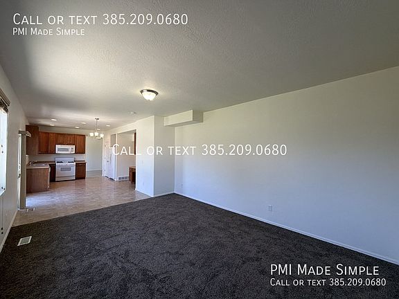4th image of 149 S 2035th St W