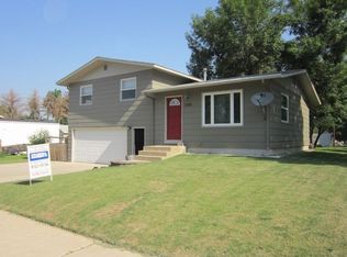 1108 6th Ave SW, Minot, ND 58701