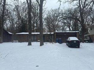 2930 W Bonnie Brook Ln, Waukegan, IL 60087