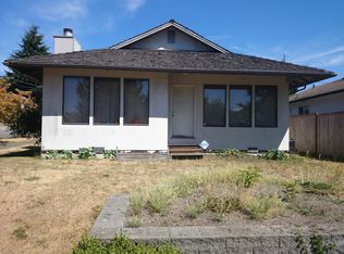 5902 38th Ave SW, Seattle, WA 98126